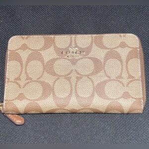 Coach Tan Signature Zip Wallet